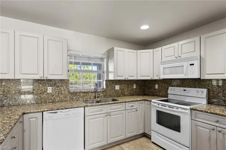 3704  33rd SW ST, Lehigh Acres, FL 33976