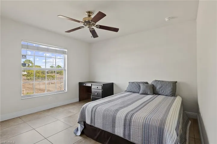3704  33rd SW ST, Lehigh Acres, FL 33976