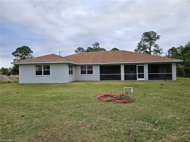 370  glenridge  DR, Lehigh Acres, FL 33974