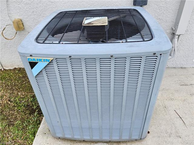 Cent A/C Condensing Unit