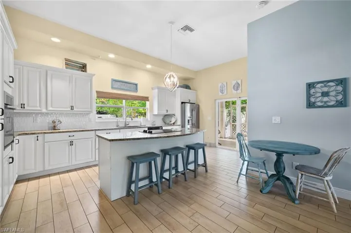 duplex 2 kitchen