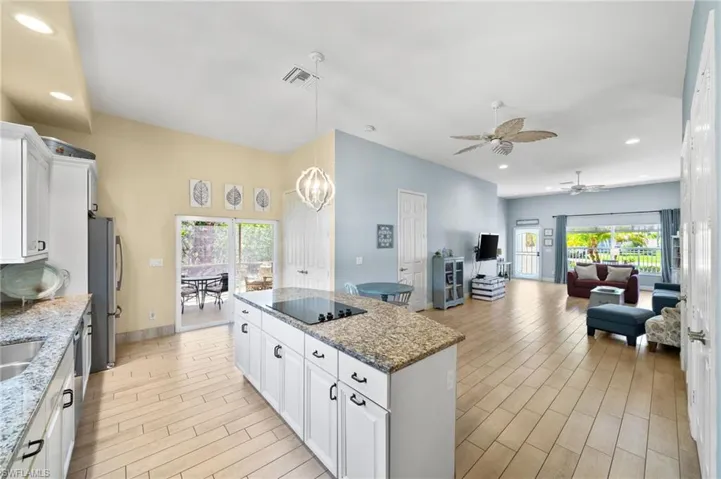 duplex 2 kitchen