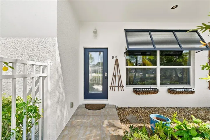 entry duplex 1