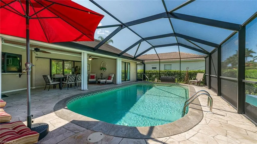 Heated Pool & Outdoor Living space Screened in Lanai