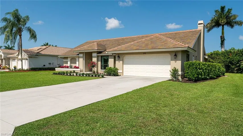 Single Family Home with HEATED Pool,  2 car garage & long driveway for extra parking