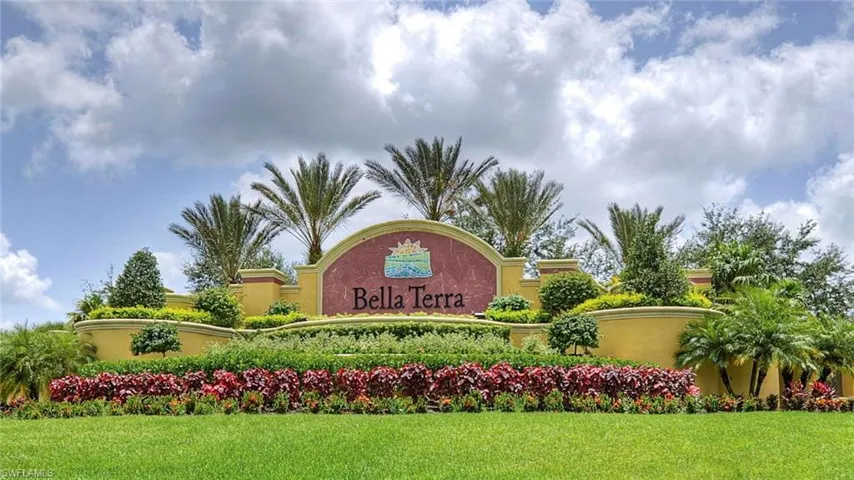 Community sign featuring a yard