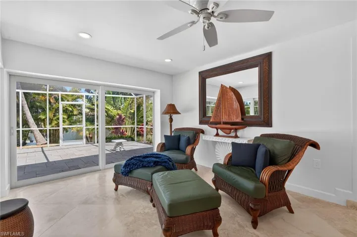 738  Anchor  DR, Sanibel, FL 33957