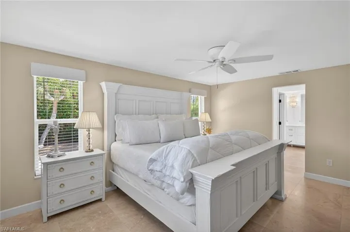 738  Anchor  DR, Sanibel, FL 33957