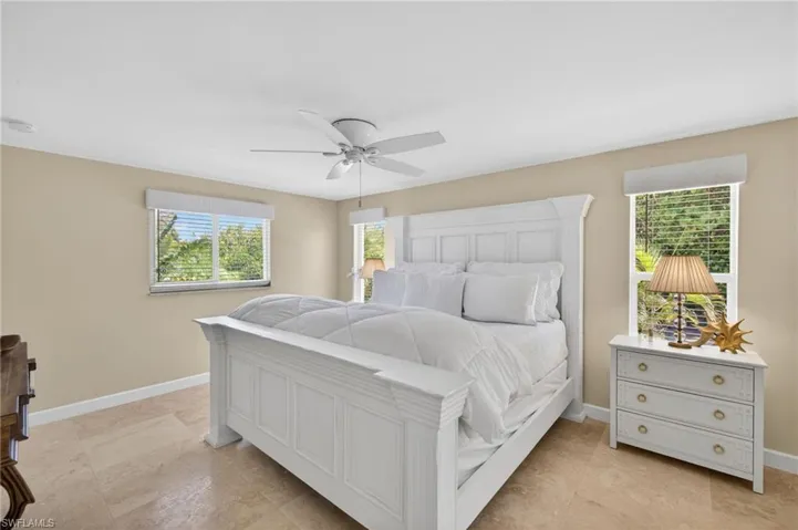 738  Anchor  DR, Sanibel, FL 33957