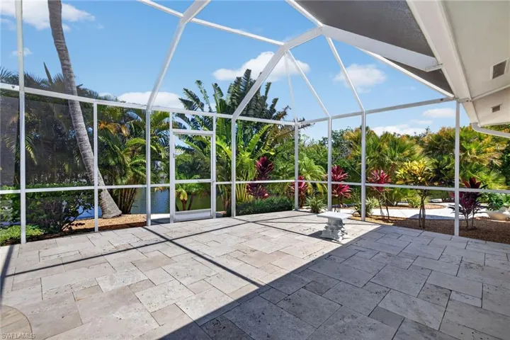 738  Anchor  DR, Sanibel, FL 33957