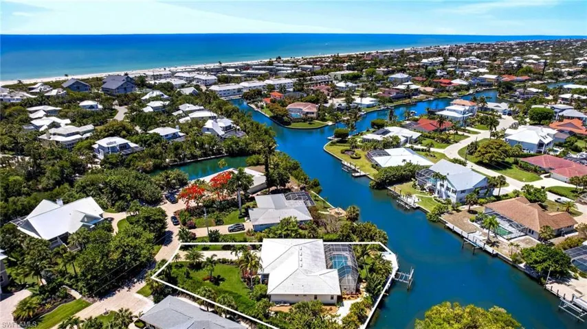 738  Anchor  DR, Sanibel, FL 33957