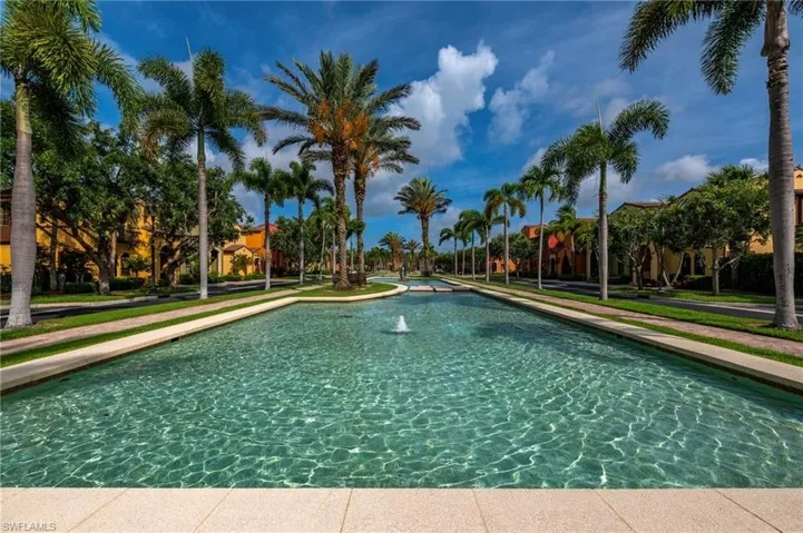 9066 Albion Ln N 5106, Naples, Florida 34113