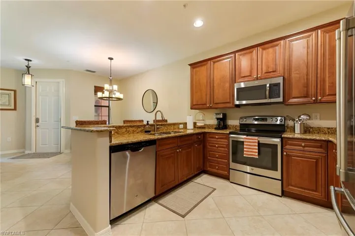 9066 Albion Ln N 5106, Naples, Florida 34113