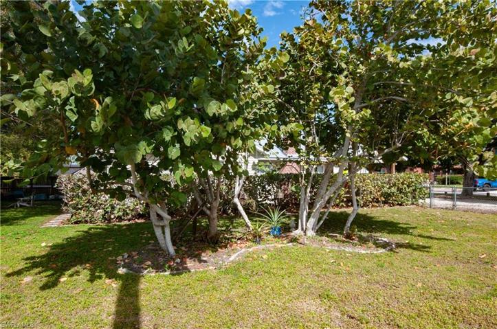 27748  Pullen  AVE, Bonita Springs, FL 34135