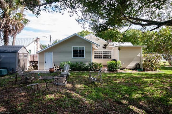 27748  Pullen  AVE, Bonita Springs, FL 34135