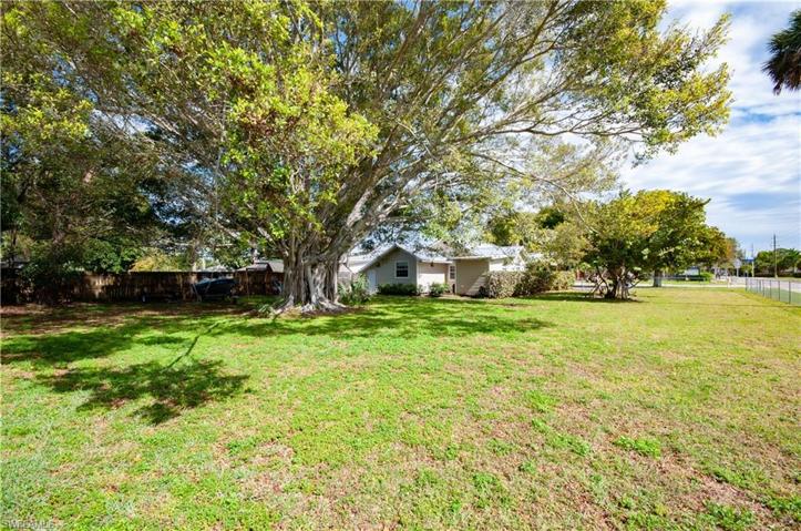 27748  Pullen  AVE, Bonita Springs, FL 34135