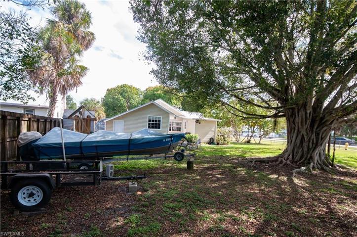 27748  Pullen  AVE, Bonita Springs, FL 34135