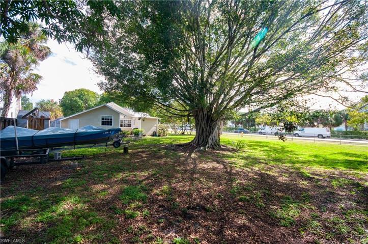 27748  Pullen  AVE, Bonita Springs, FL 34135