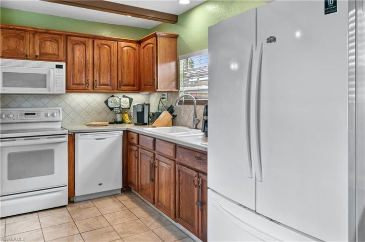 27748  Pullen  AVE, Bonita Springs, FL 34135