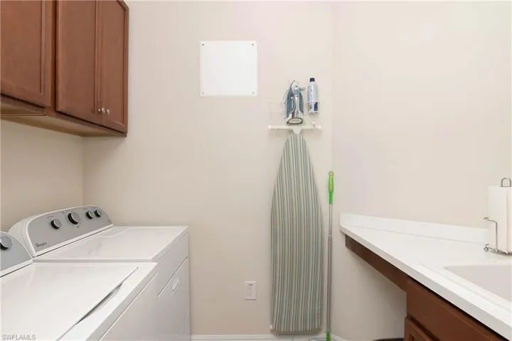 Room off of Kitchen