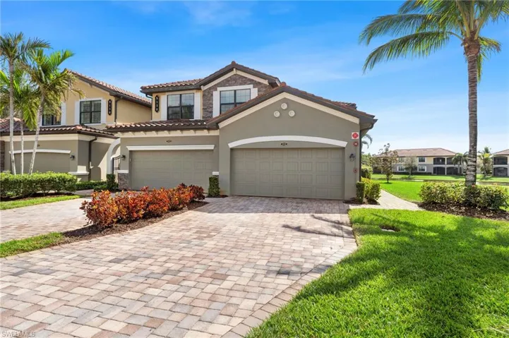 9130  Napoli  CT, Naples, FL 34113