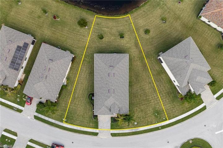 14227  Vindel  CIR, Fort Myers, FL 33905