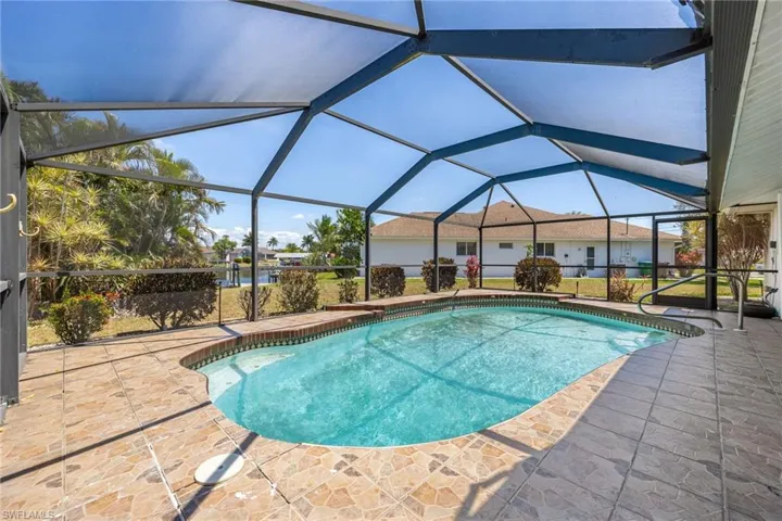 2037 Se 16th St, Cape Coral Fl 33990