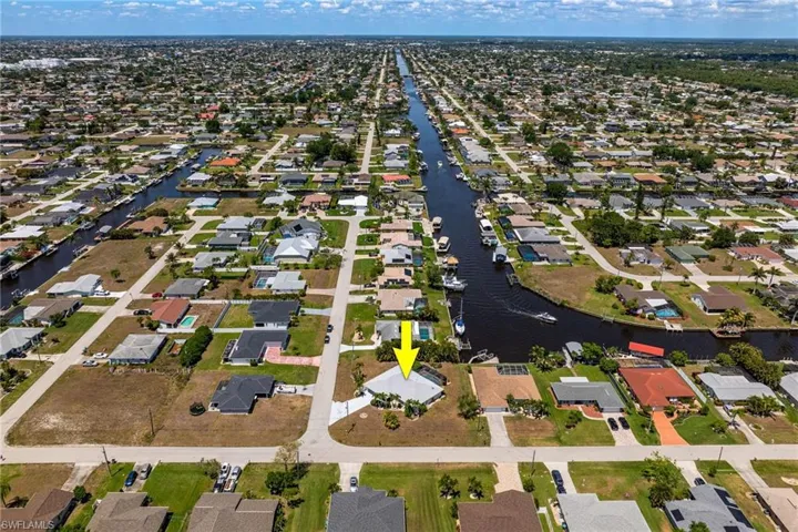 2037 Se 16th St, Cape Coral Fl 33990