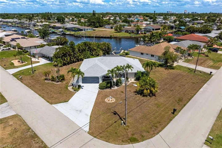 2037 Se 16th St, Cape Coral Fl 33990
