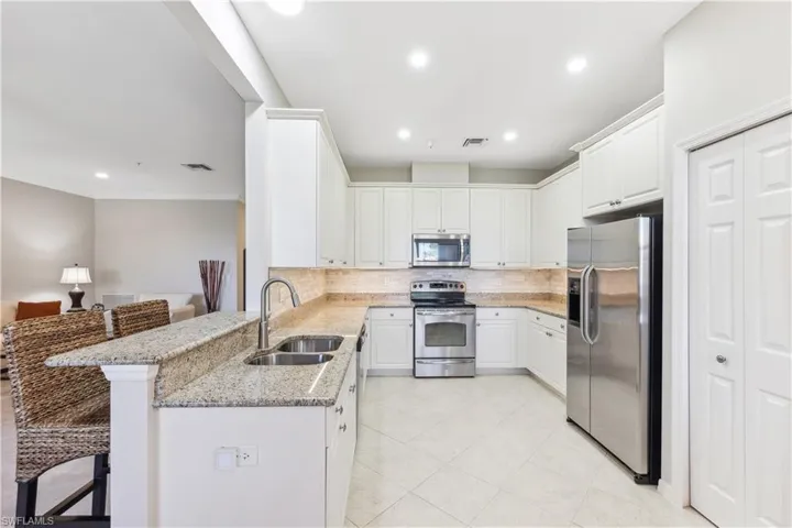 Granite, Stainless Appliances, Brand New Faucet ...