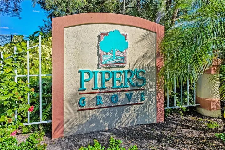 2516 Orchid Bay Dr 101, Naples, Florida 34109