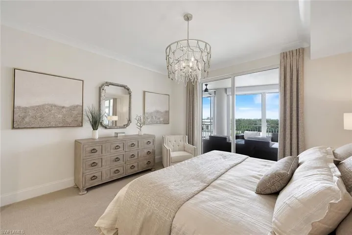 Custom window treatments and lanai access!