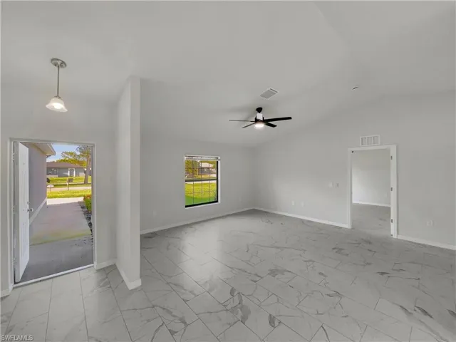 2206  Bolado  PKWY, Cape Coral, FL 33990