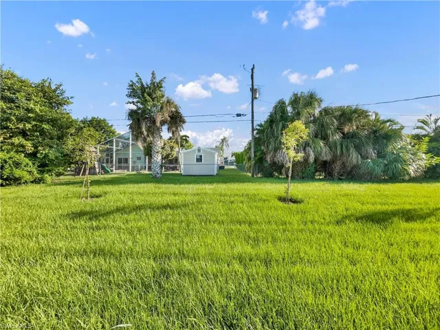 2206  Bolado  PKWY, Cape Coral, FL 33990