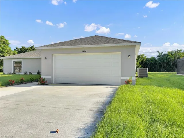 2206  Bolado  PKWY, Cape Coral, FL 33990