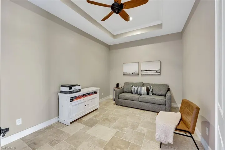 Den/Flex Space