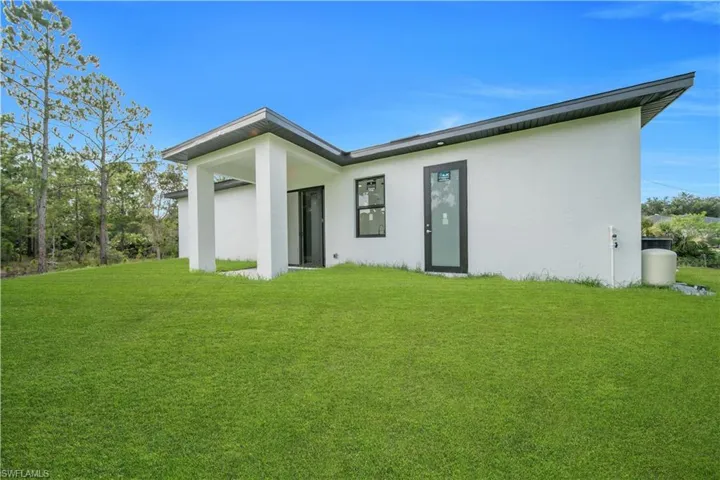 3303 53rd St W, Lehigh Acres, Florida 33971
