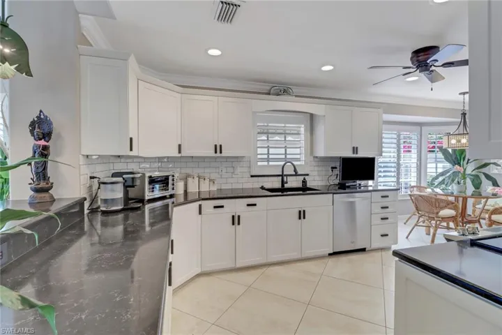 11484  Quail Village  WAY, Naples, FL 34119