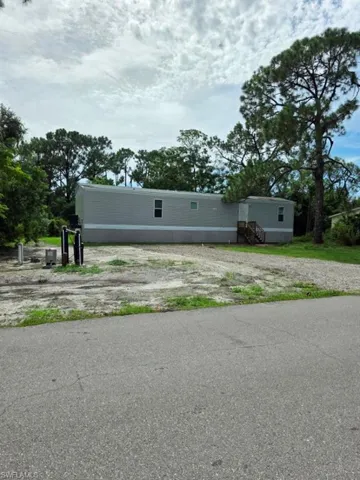 View of side of home