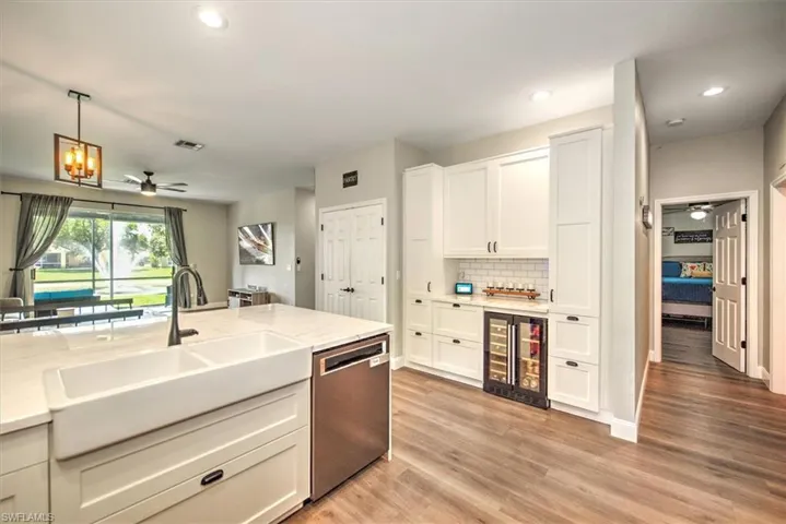 11236  Cypress Tree  CIR, Fort Myers, FL 33913