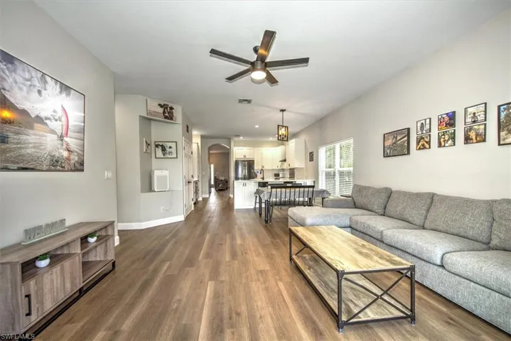 11236  Cypress Tree  CIR, Fort Myers, FL 33913