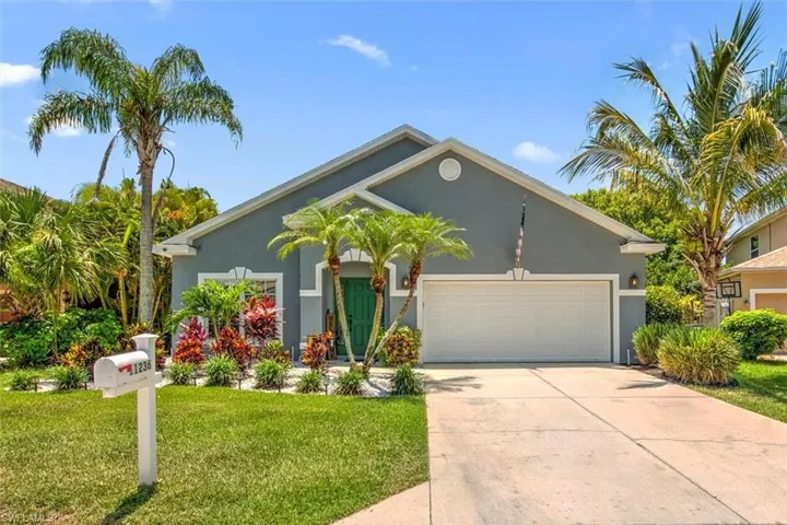 11236  Cypress Tree  CIR, Fort Myers, FL 33913