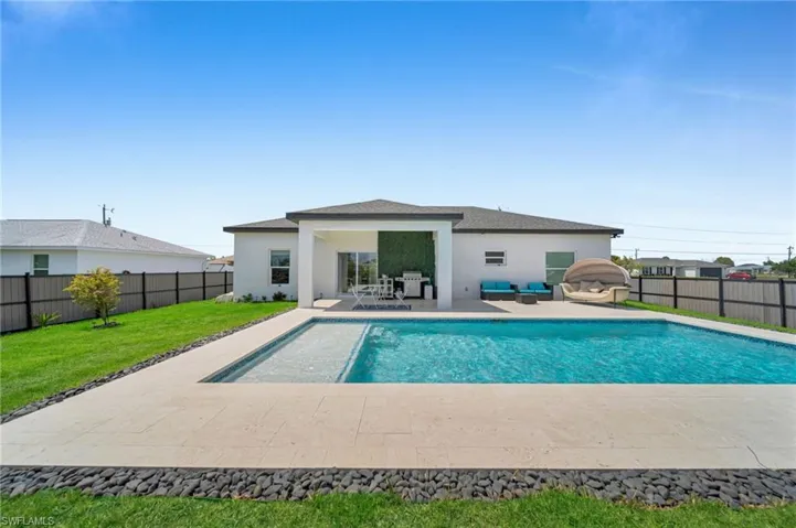 405 Nw 10th St, Cape Coral, Florida 33993