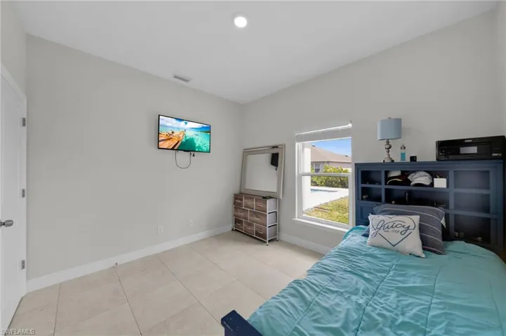 405 Nw 10th St, Cape Coral, Florida 33993