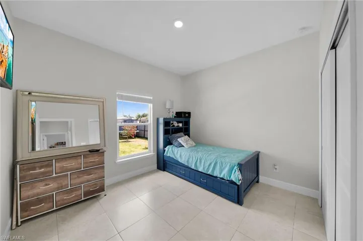 405 Nw 10th St, Cape Coral, Florida 33993