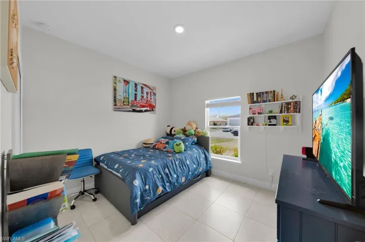 405 Nw 10th St, Cape Coral, Florida 33993