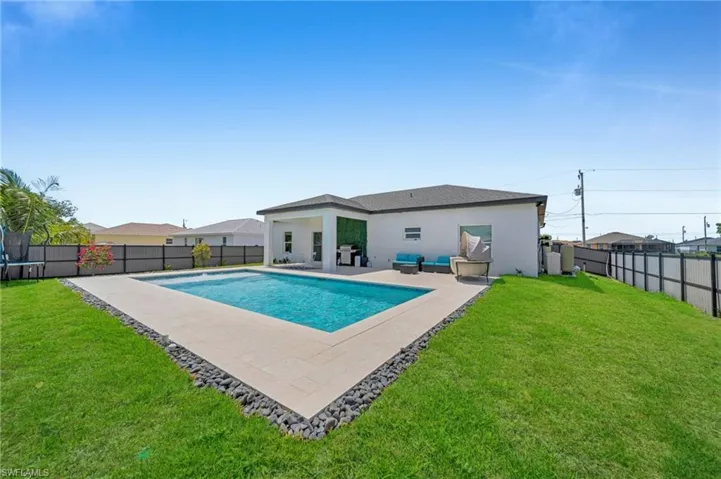 405 Nw 10th St, Cape Coral, Florida 33993