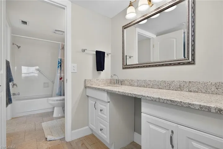6220  Augusta  DR, Fort Myers, FL 33907