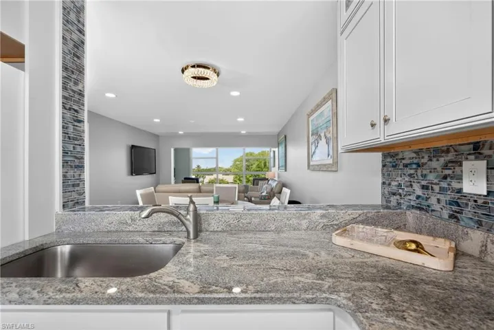 6220  Augusta  DR, Fort Myers, FL 33907