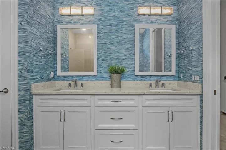 19288 Aqua Shore Dr, Estero, Florida 33913